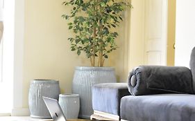 Grand Arcanum Apartment 2 - Comfortable And Elegant